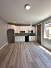 Building Photo - 1707 Heirloom St