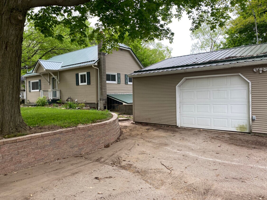 Primary Photo - 317 Eastland Dr