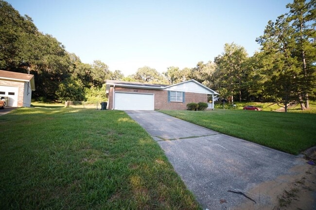 Building Photo - 1616 Salmon Dr