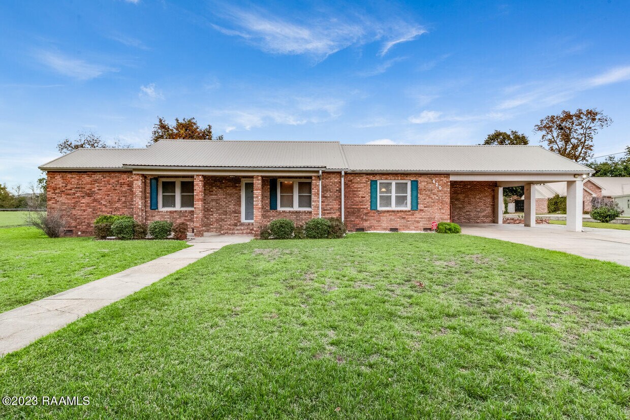 Foto principal - 620 W Main St