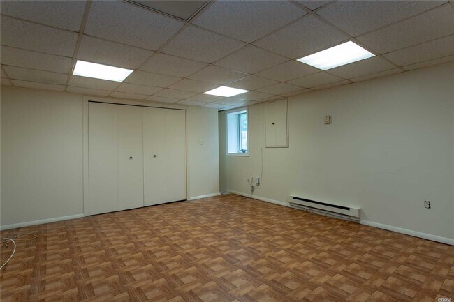Foto del edificio - 20 Emerald Ln