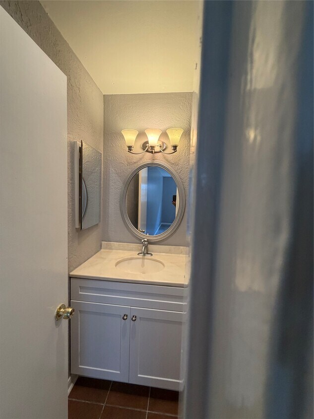 Building Photo - 5212 Arboles Dr