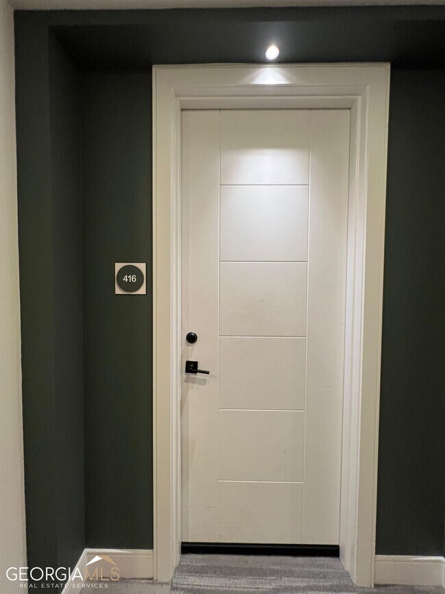 Foto del edificio - 788 West Marietta St NW