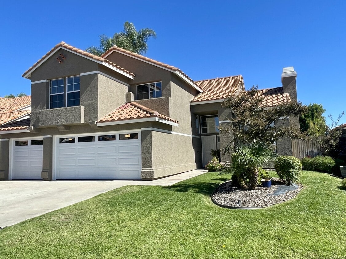 Primary Photo - 8704 Mesa Oak Dr