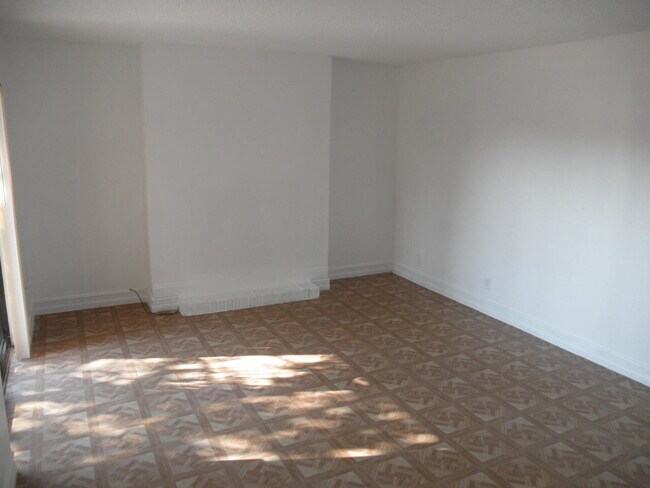 Building Photo - 273  Woodland Road  Palm Springs Fl 33461