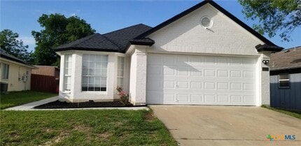 Building Photo - 2703 Blackburn Dr