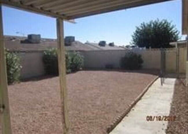 Building Photo - 7132 Acorn Ct