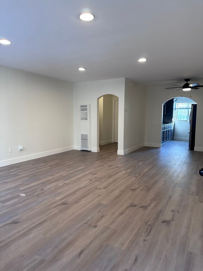 Foto del edificio - 617 N Garfield Ave