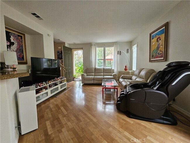 Foto del edificio - 1126 Rosewalk Way
