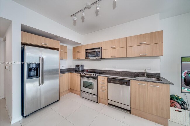 Foto del edificio - 350 S Miami Ave