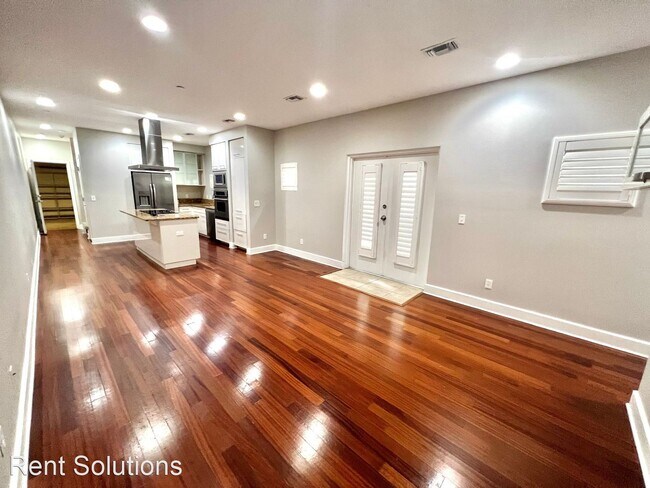 Foto del edificio - 3 br, 2.5 bath House - 211 S. Moody Ave Ap...