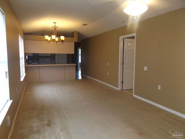 Building Photo - 7835 Heirloom Dr