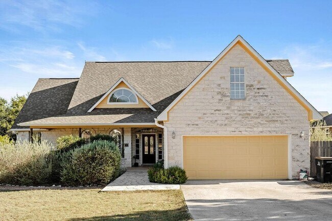 Building Photo - 11 Elmwood Cir