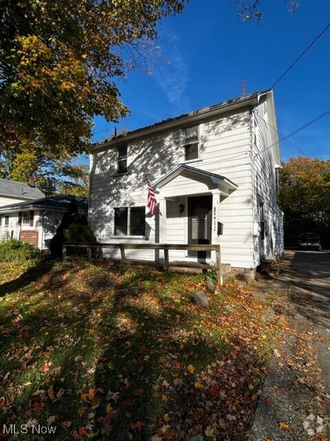 Building Photo - 1530 Vernon Ave NW