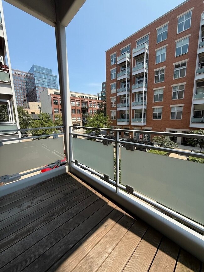 Foto del edificio - 949 W Madison St