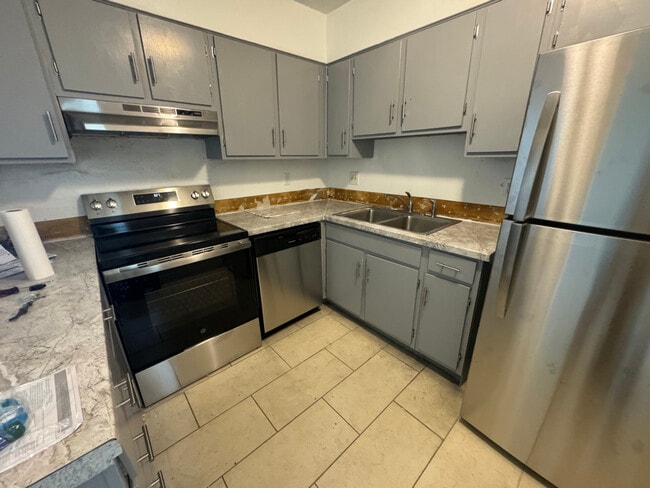 Building Photo - 6049 Eric Ln