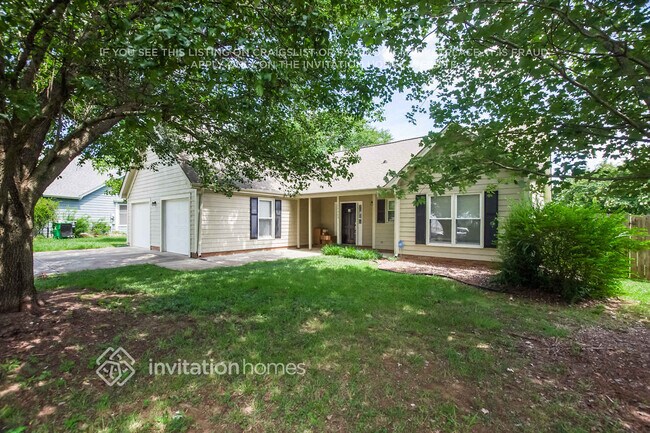 Foto del edificio - 13505 Thicket Ct
