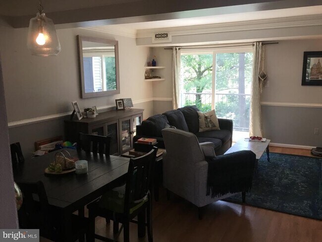 Foto del edificio - 1029 Margate Ct