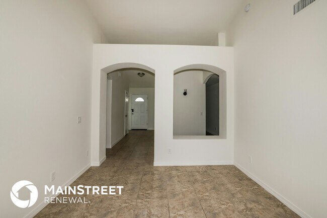 Foto del edificio - 5608 N 74th Dr