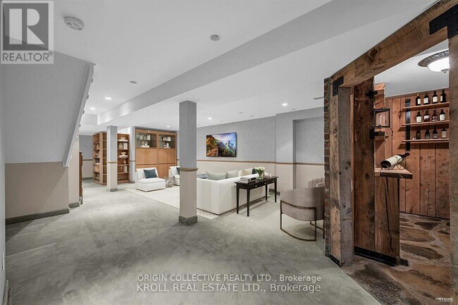 Building Photo - 77 Celebrity Greens Way