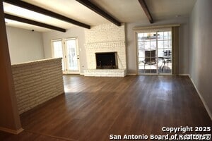 Foto del edificio - 6819 Heatherbrook