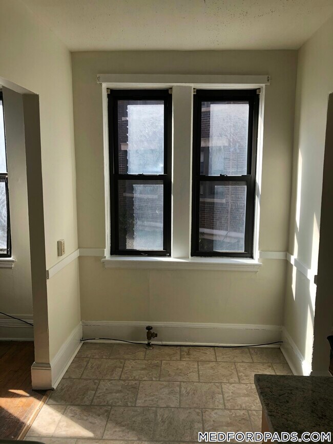 Foto del edificio - 53 Fellsway W