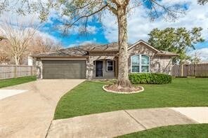 Foto del edificio - 1835 Oak Ridge Dr