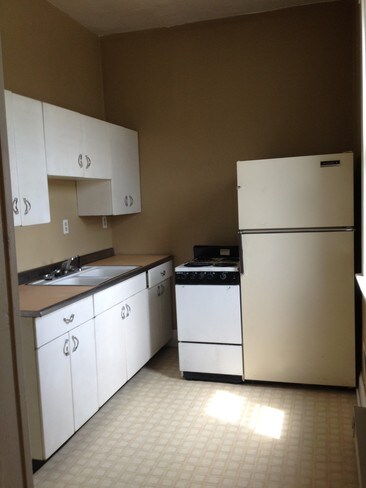 Building Photo - 1814 Hauser Blvd