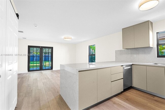 Building Photo - 136 NW 53rd St