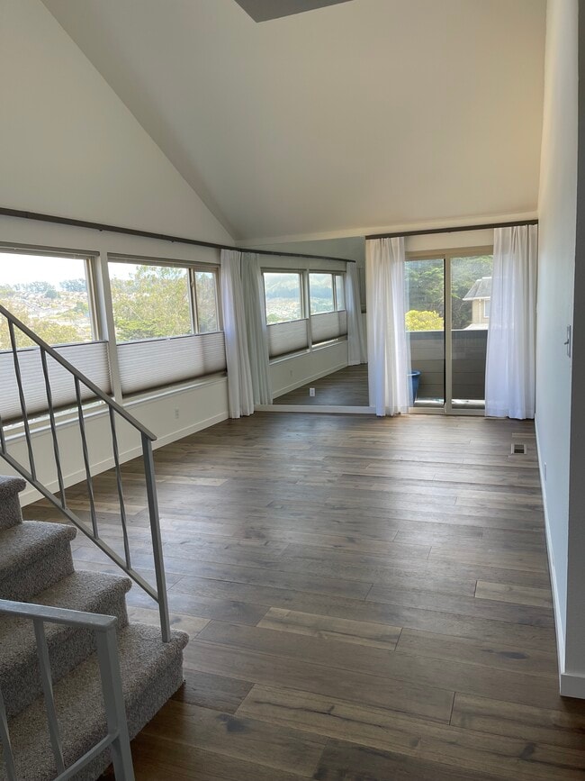 Building Photo - 2400 Unwin Ct