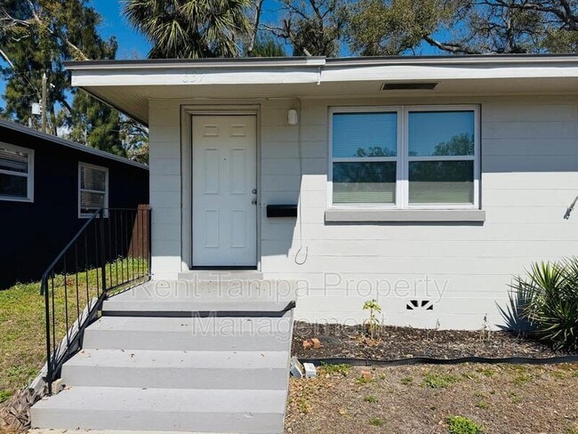 Foto del edificio - 637-637 17th Ave S