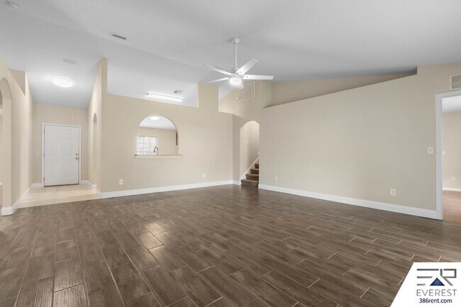 Foto del edificio - 71 Wellwood Ln