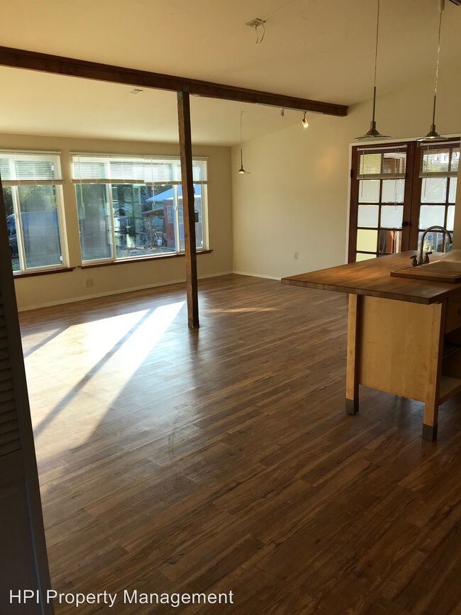 Building Photo - 1 br, 1 bath House - 173 LIve Oak Drive