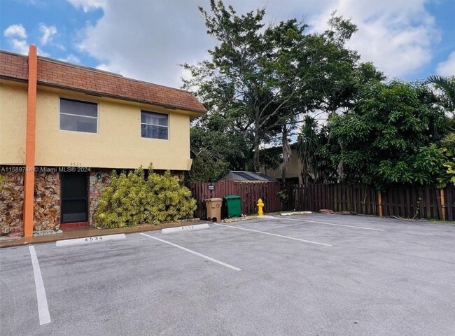 Foto del edificio - 6534 SW 41st St
