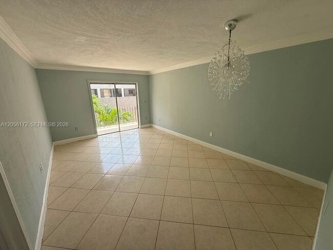 Building Photo - 1055 W 77th St