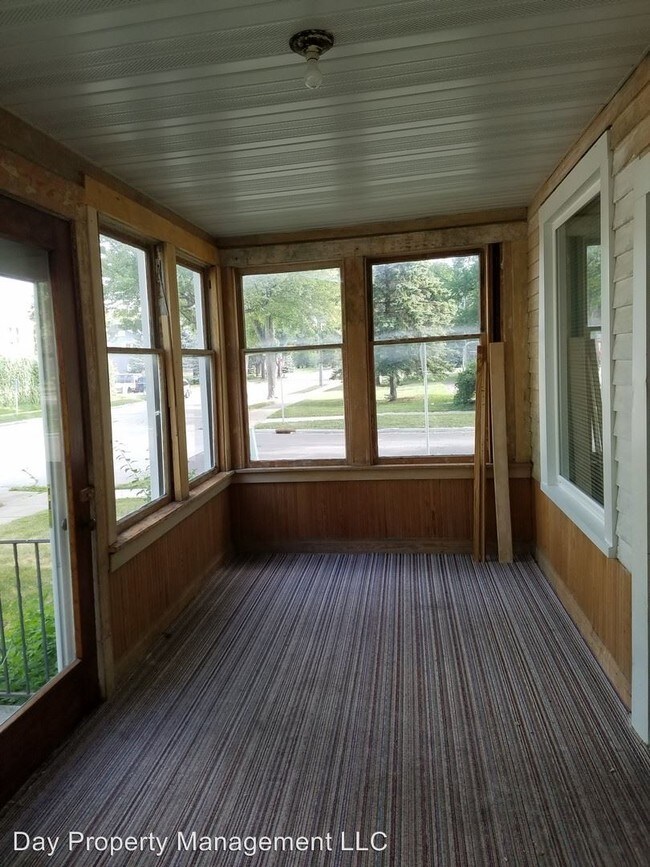 Building Photo - 2 br, 1 bath Apartment - 1204 S Jefferson St.
