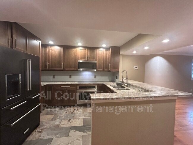 Foto del edificio - 9650 Tara Cay Ct