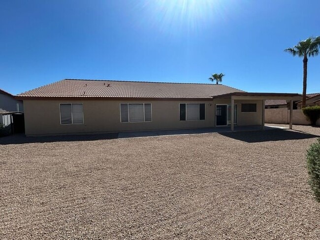 Building Photo - 6858 S 19th St