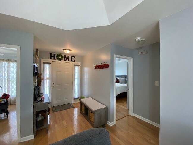 Foto del edificio - 3672 Fieldstone Dr