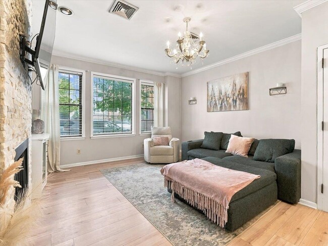 Foto del edificio - 902 Willow Ave