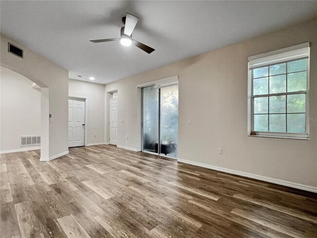 Building Photo - 6412 Rosefinch Ct