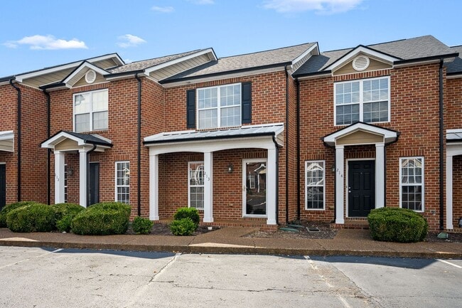 Building Photo - 213 Stewarts Landing Cir