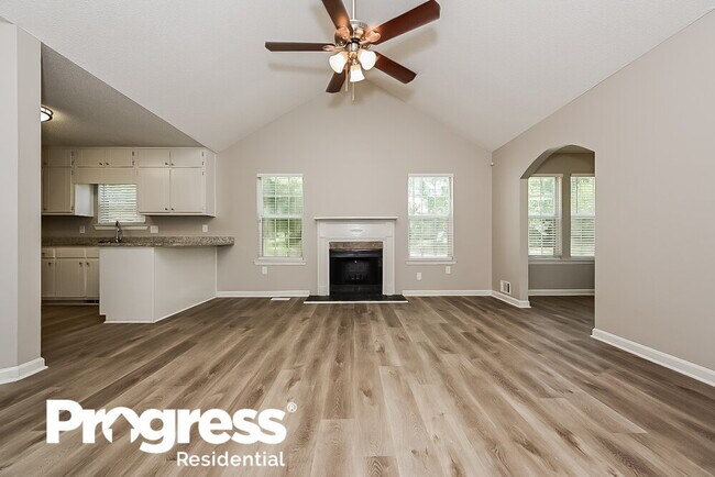 Building Photo - 310 Rebecca Ct