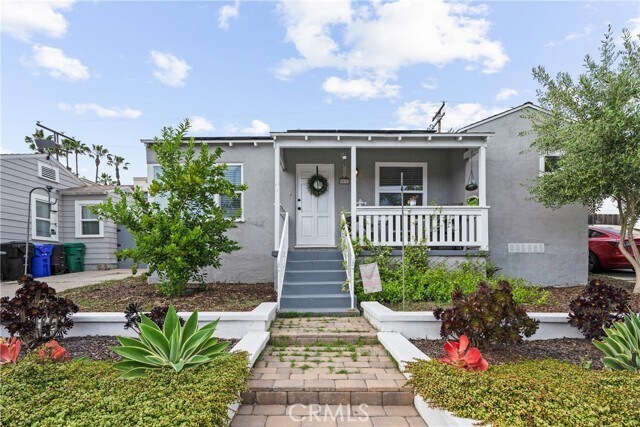 Primary Photo - 5932 Estelle St