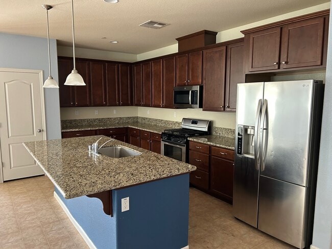 Foto del edificio - 1537 Sycamore Dr