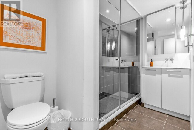 Photo du bâtiment - 95 Bathurst St