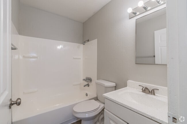 C1 - 3BR, 1BA - 950SF - Primary Bathroom - Mariposa Flats