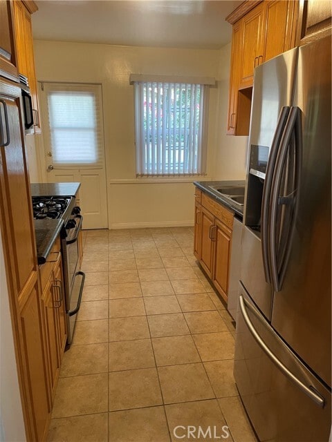 Building Photo - 5901 Woodman Ave