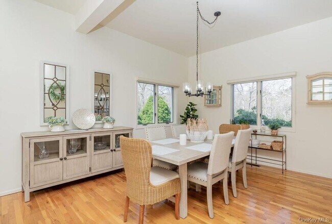 Foto del edificio - 38 Red Creek Cir