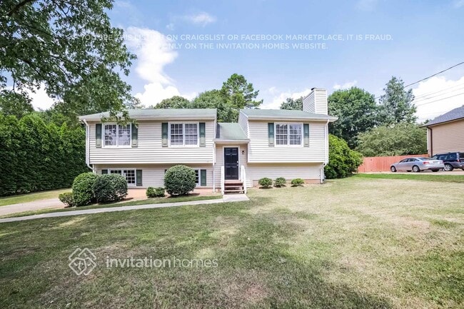 Building Photo - 104 Village Ct